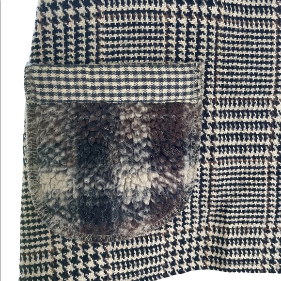 Handmade Mfa Boston repurposed sweater vest - Picture 5 of 13